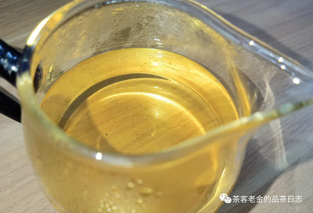 2021年石缝古茶普洱茶