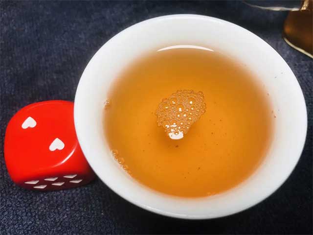 广隆开泰珍藏青砖普洱茶