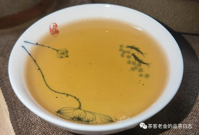 中茶2023年银孔雀普洱茶品质特点