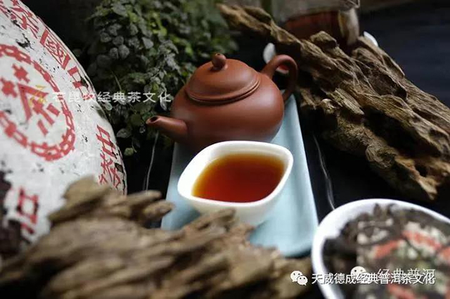 天威德成经典普洱茶文化