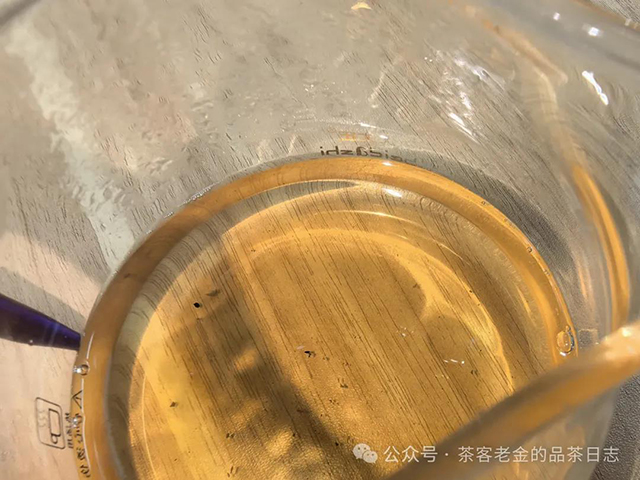 老曼峨古树普洱茶品质特点