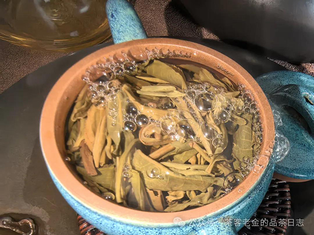 2018年老班章大树普洱茶品质特点