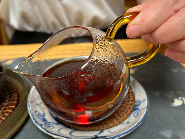 图为80年代迷你小熟沱品鉴第10道茶汤