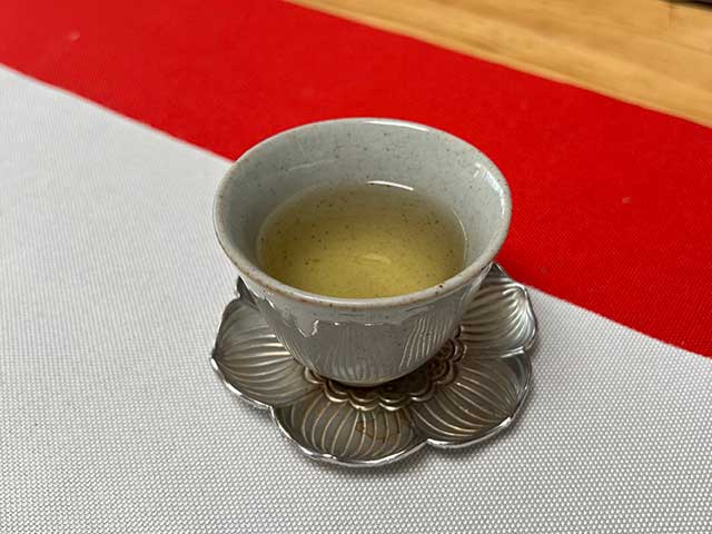 图为蓝版2020薄荷塘古树小饼品茗第三道茶汤