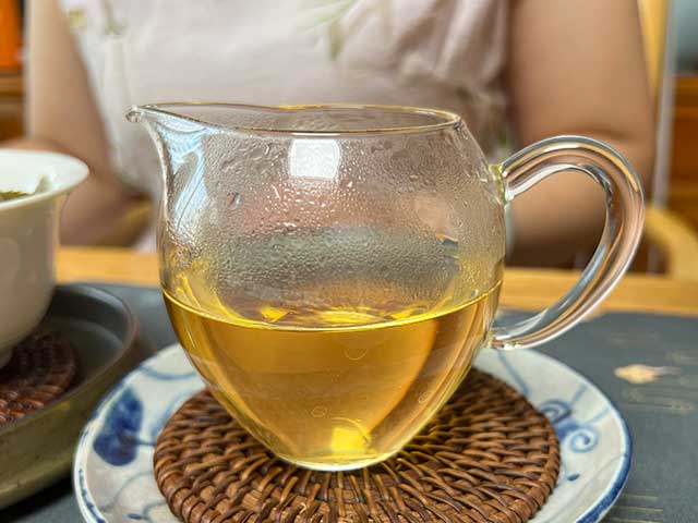 图为蓝版2020薄荷塘古树小饼品茗第10道茶汤