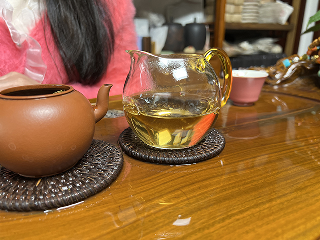 图为私藏茶2008年老曼峨苦茶