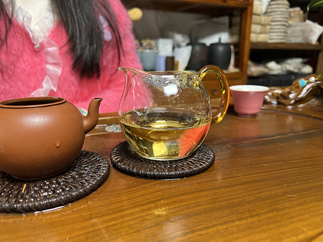 图为私藏茶2008年老曼峨苦茶