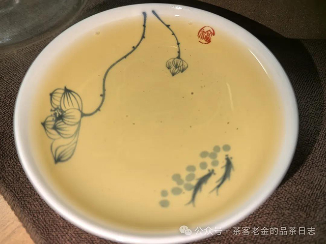 双弗山江湖合一普洱茶品质特点